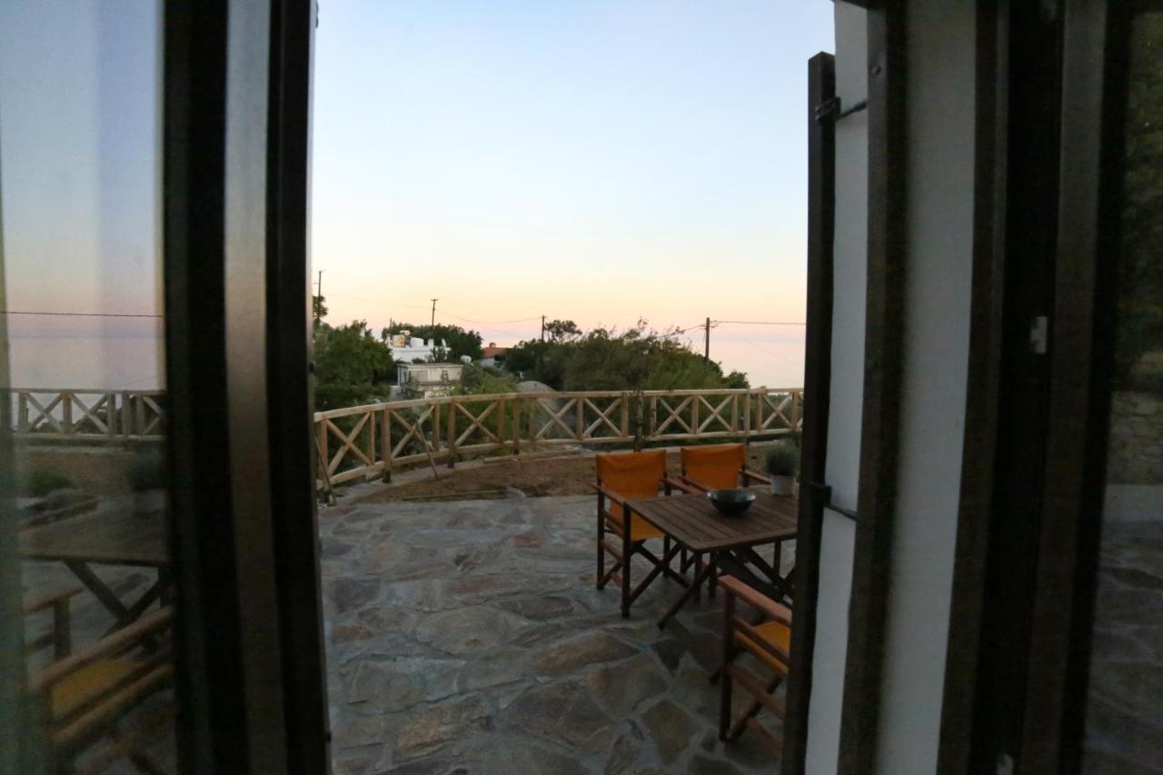 Ικαριων Γη Villa Manganitis Bagian luar foto