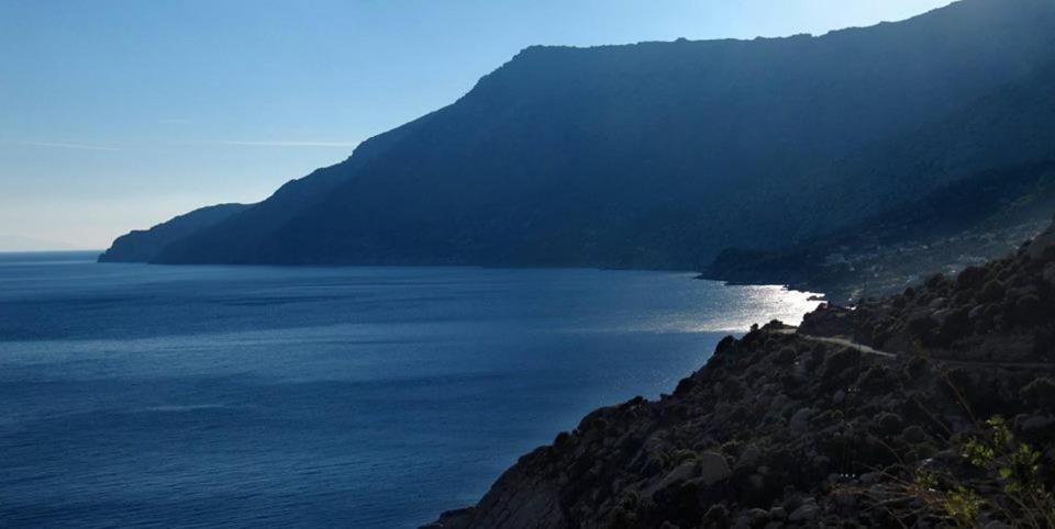 Ικαριων Γη Villa Manganitis Bagian luar foto